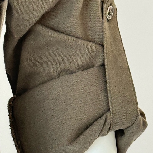 BCBG MaxAzria Cargo Button down Collared Shirt, Size XS Military Green - Picture 4 of 8